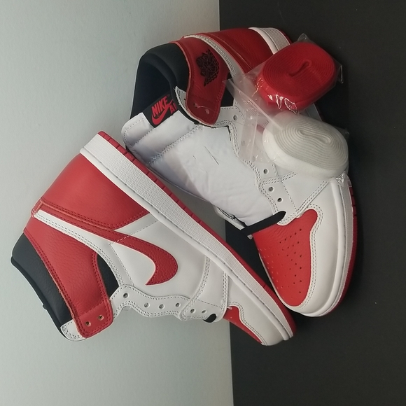 Air Jordan 1 Retro High OG Heritage. - Picture 6 of 8